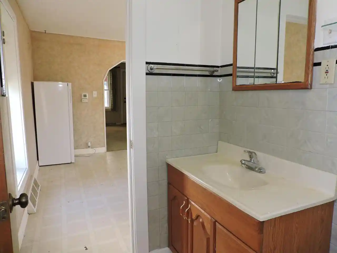 Photo 4 of Single family home for sale at 236 E Huron St, Omro, WI 54963 | MLS# 50332511 | Listing updated on 2026-09-13