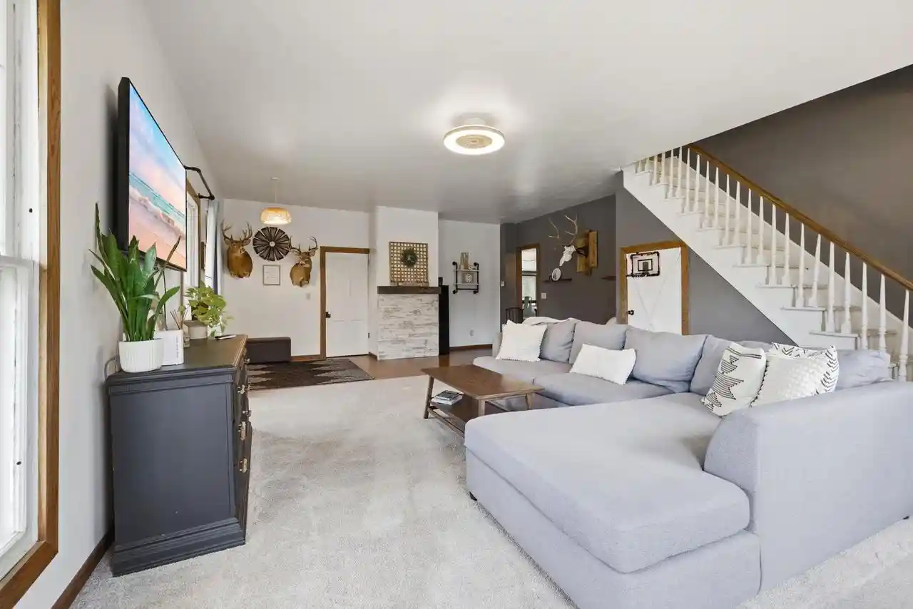 Photo 2 of Single family home for sale at 501 S Pine St, Weyauwega, WI 54983 | MLS# 50332508 | Listing updated on 2026-10-07
