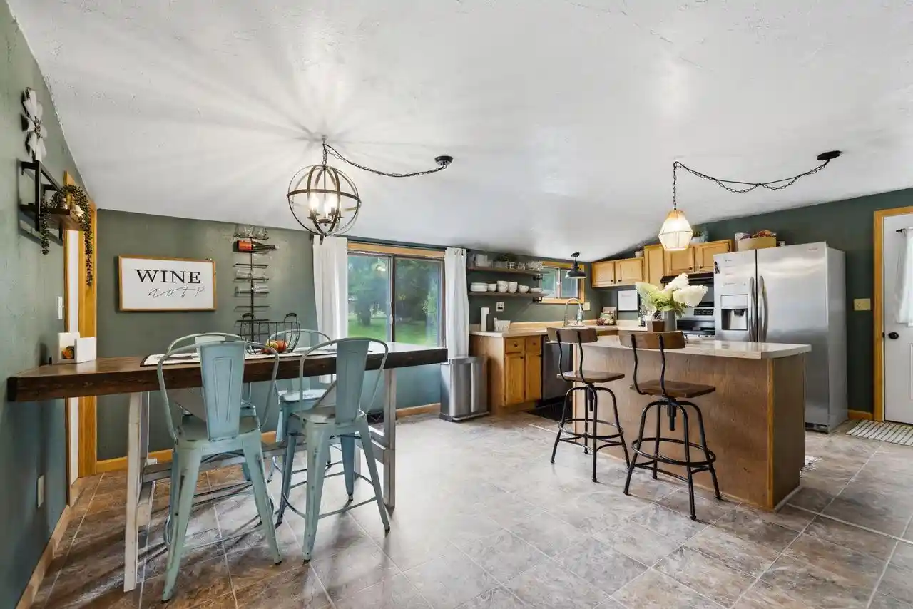 Photo 3 of Single family home for sale at 501 S Pine St, Weyauwega, WI 54983 | MLS# 50332508 | Listing updated on 2026-10-07