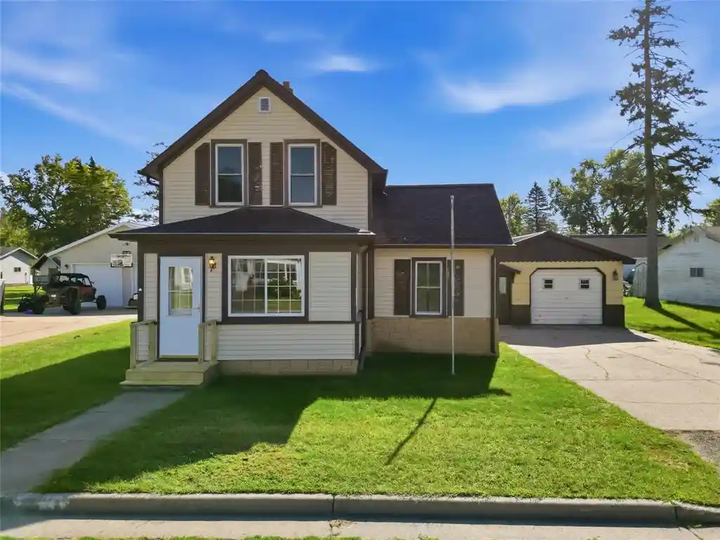 Photo 1 of Single family home for sale at 50476 S 2nd Street, Eleva, WI 54738 | MLS# 1605009 | Listing updated on 2026-09-16