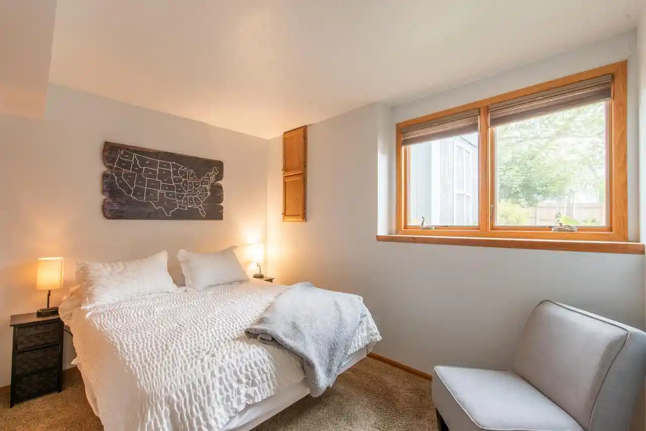 Photo 2 of Single family home for sale at 1815 Erin Ln, Waukesha, WI 53188 | MLS# 1980112 | Listing updated on 2026-09-14
