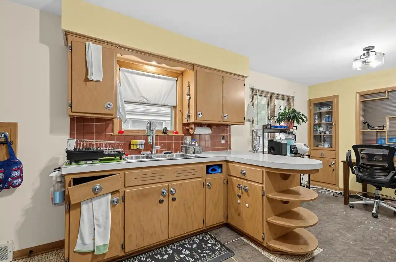 Photo 28 of Single family home for sale at 6350 W Leon Ter, Milwaukee, WI 53218 | MLS# 1980116 | Listing updated on 2026-10-05
