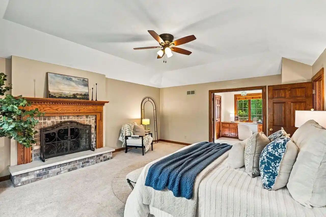 Photo 3 of Single family home for sale at 6151 O'connell St, Hartford, WI 53027 | MLS# 1980120 | Listing updated on 2026-09-17