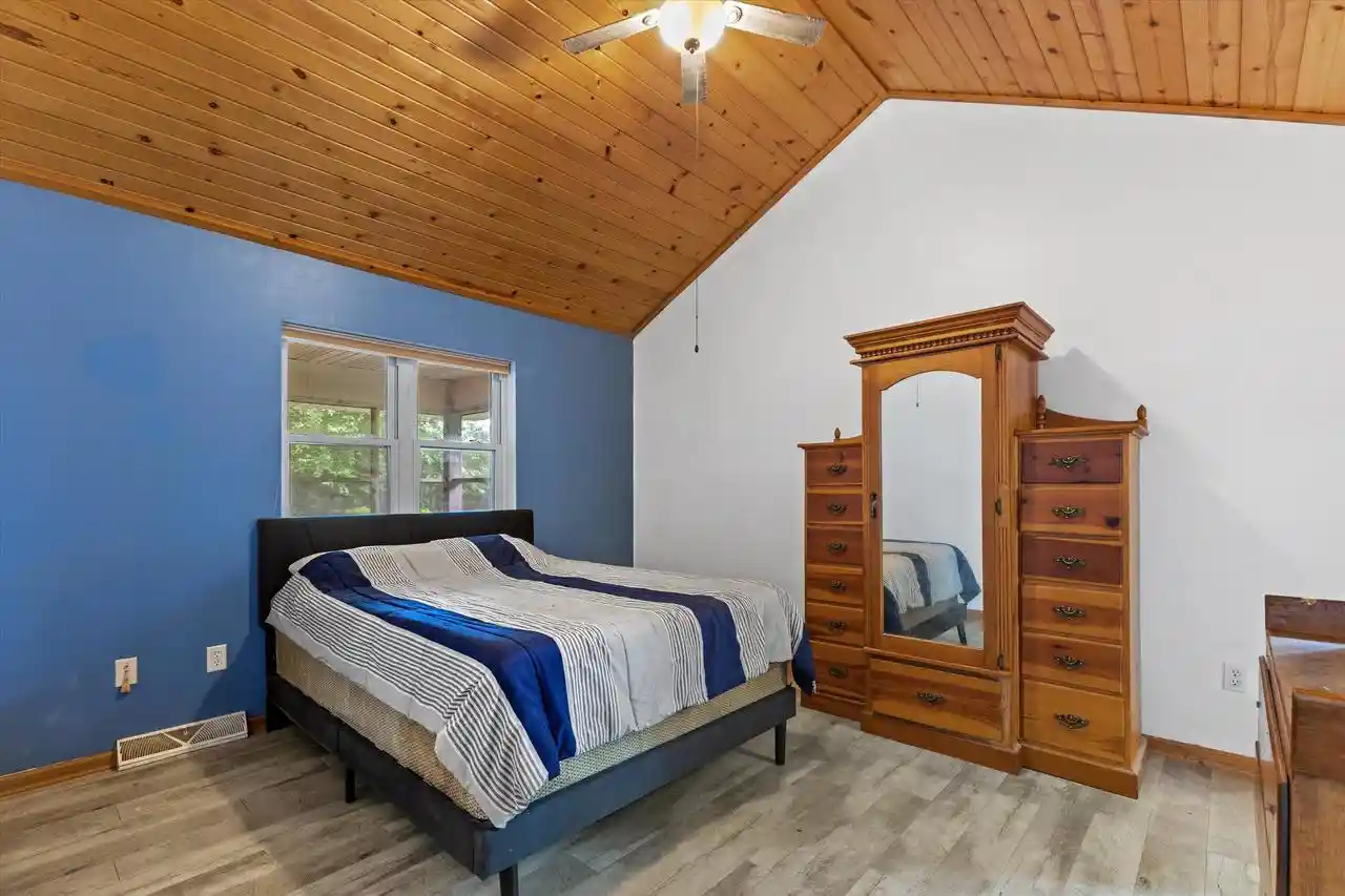 Photo 2 of Single family home for sale at 615 Braewood Dr, Waterford, WI 53185 | MLS# 1980132 | Listing updated on 2026-09-21