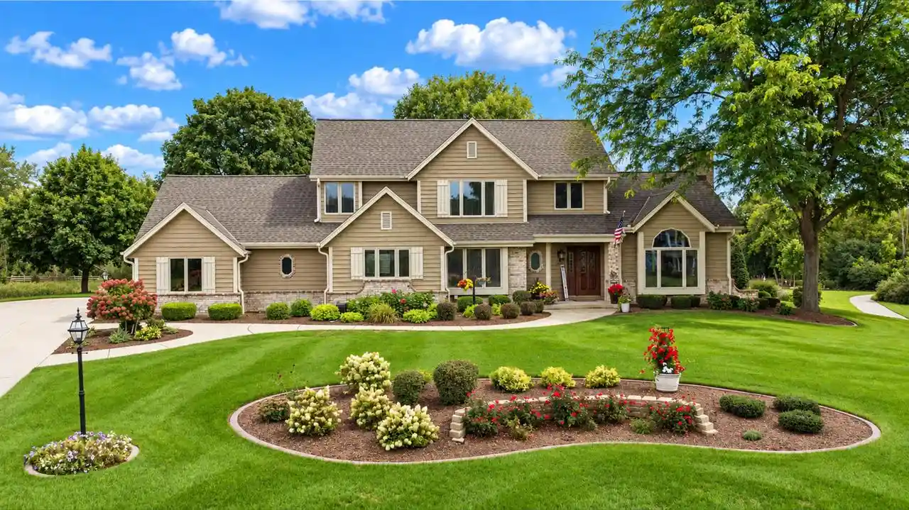 Photo 1 of Single family home for sale at 21135 Stratford Ct, Brookfield, WI 53045 | MLS# 1980140 | Listing updated on 2026-09-13