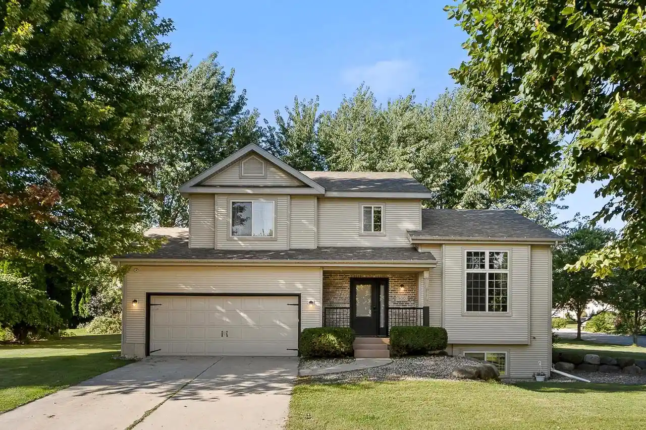 Photo 1 of Single family home for sale at 800 Sunnybrook Dr, Deforest, WI 53532 | MLS# 2032446 | Listing updated on 2026-09-14