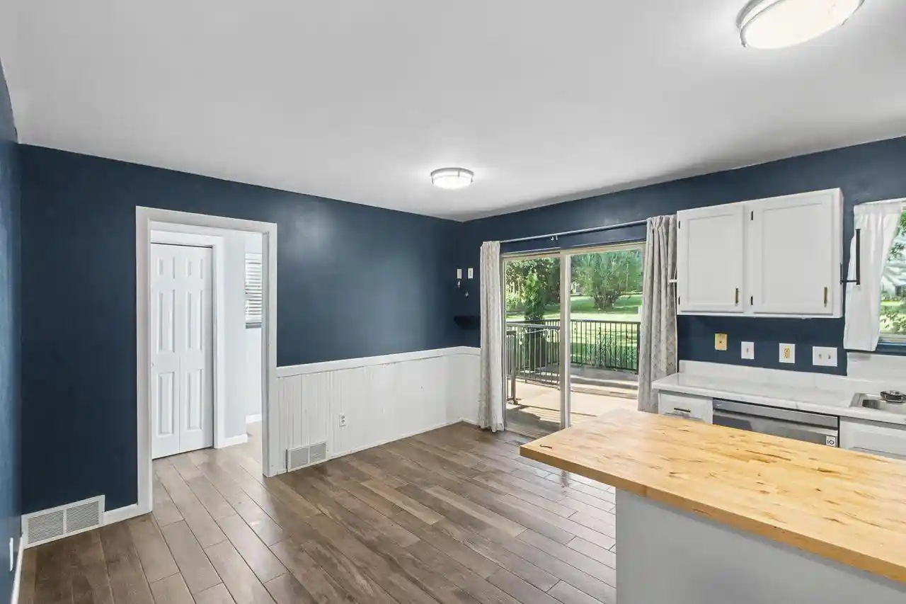 Photo 3 of Single family home for sale at 800 Sunnybrook Dr, Deforest, WI 53532 | MLS# 2032446 | Listing updated on 2026-09-14