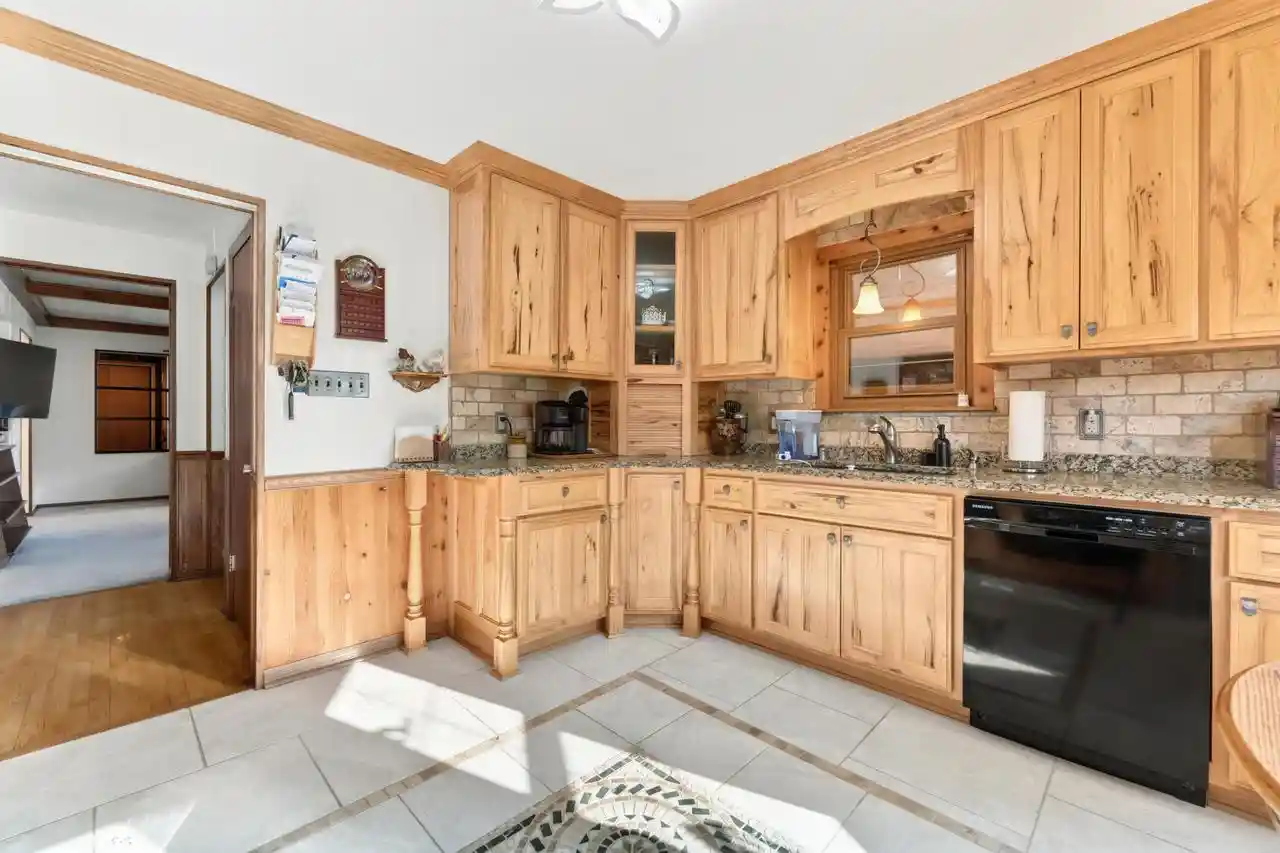 Photo 3 of Single family home for sale at 4237 S 4th Street, Milwaukee, WI 53207 | MLS# 1980150 | Listing updated on 2026-09-17