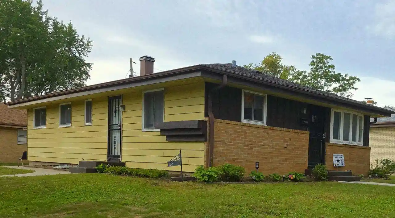 Photo 1 of Single family home for sale at 3801 W Vera Ave, Milwaukee, WI 53209 | MLS# 1980153 | Listing updated on 2026-09-16