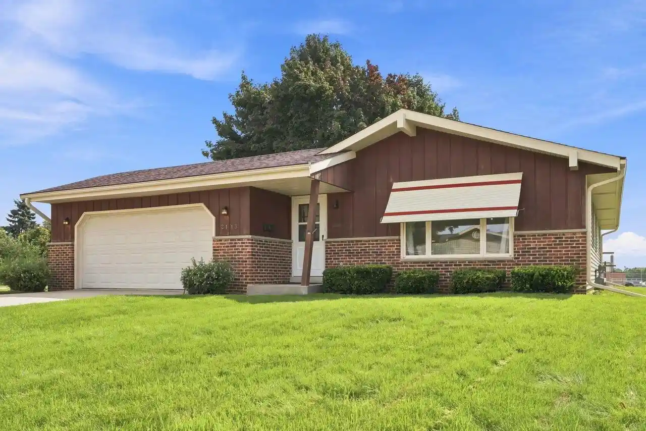 Photo 1 of Single family home for sale at 2113 Neptune Cir, Racine, WI 53404 | MLS# 1980156 | Listing updated on 2026-09-21