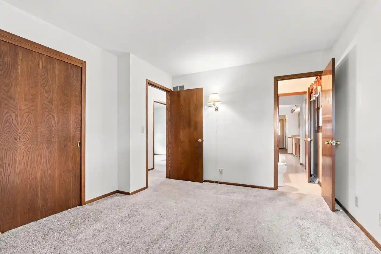 Photo 3 of Single family home for sale at 2113 Neptune Cir, Racine, WI 53404 | MLS# 1980156 | Listing updated on 2026-09-21