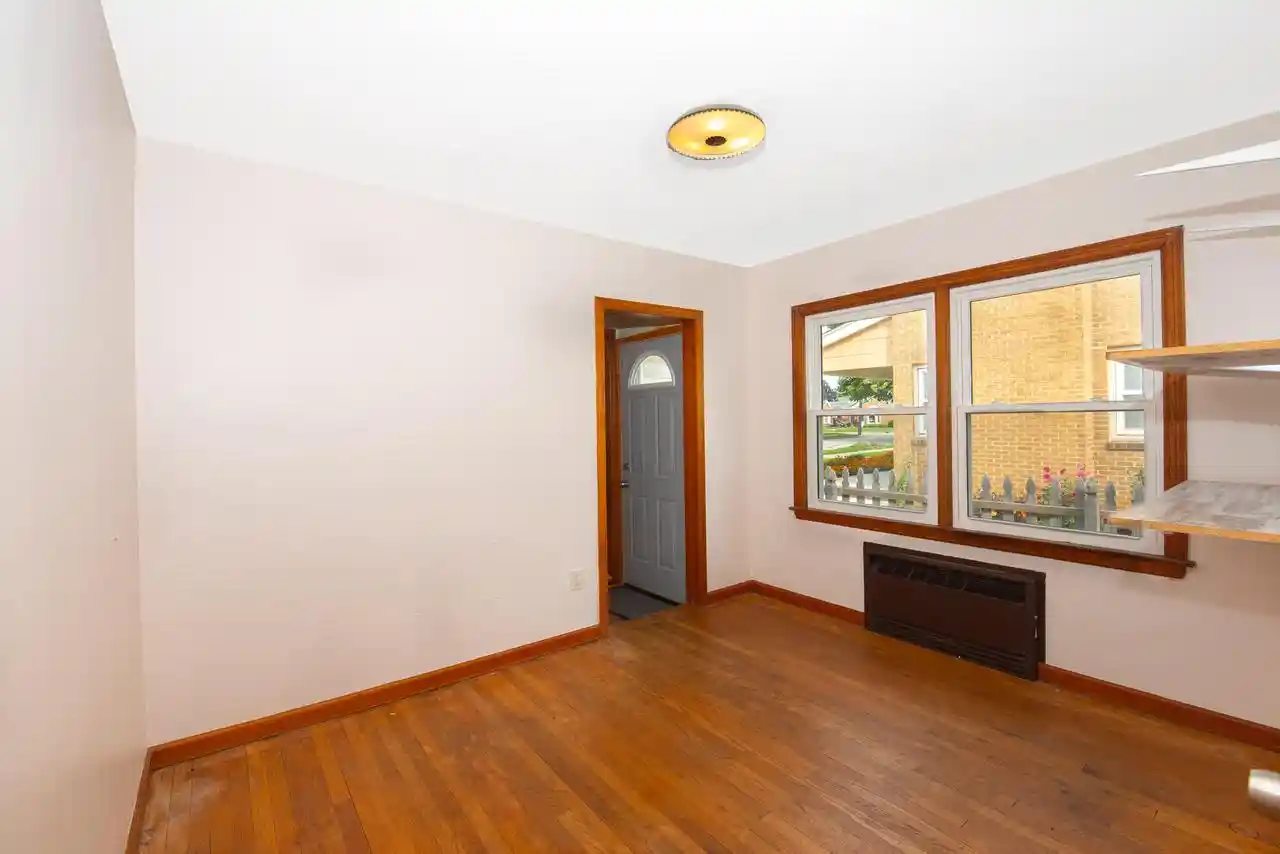 Photo 3 of Single family home for sale at 620 Melvin Ave, Racine, WI 53402 | MLS# 1980165 | Listing updated on 2026-09-21