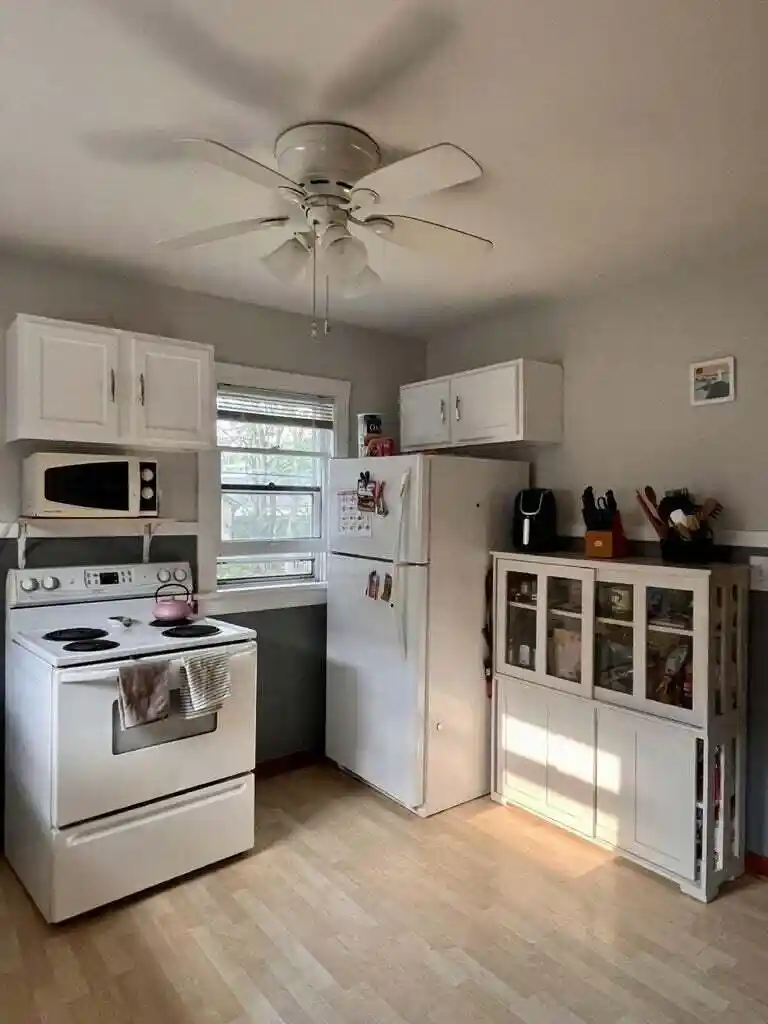 Photo 3 of Sale Pending at 2021 Johnson St, La Crosse, WI 54601 | MLS# 1980168 | Listing updated on 2026-09-14