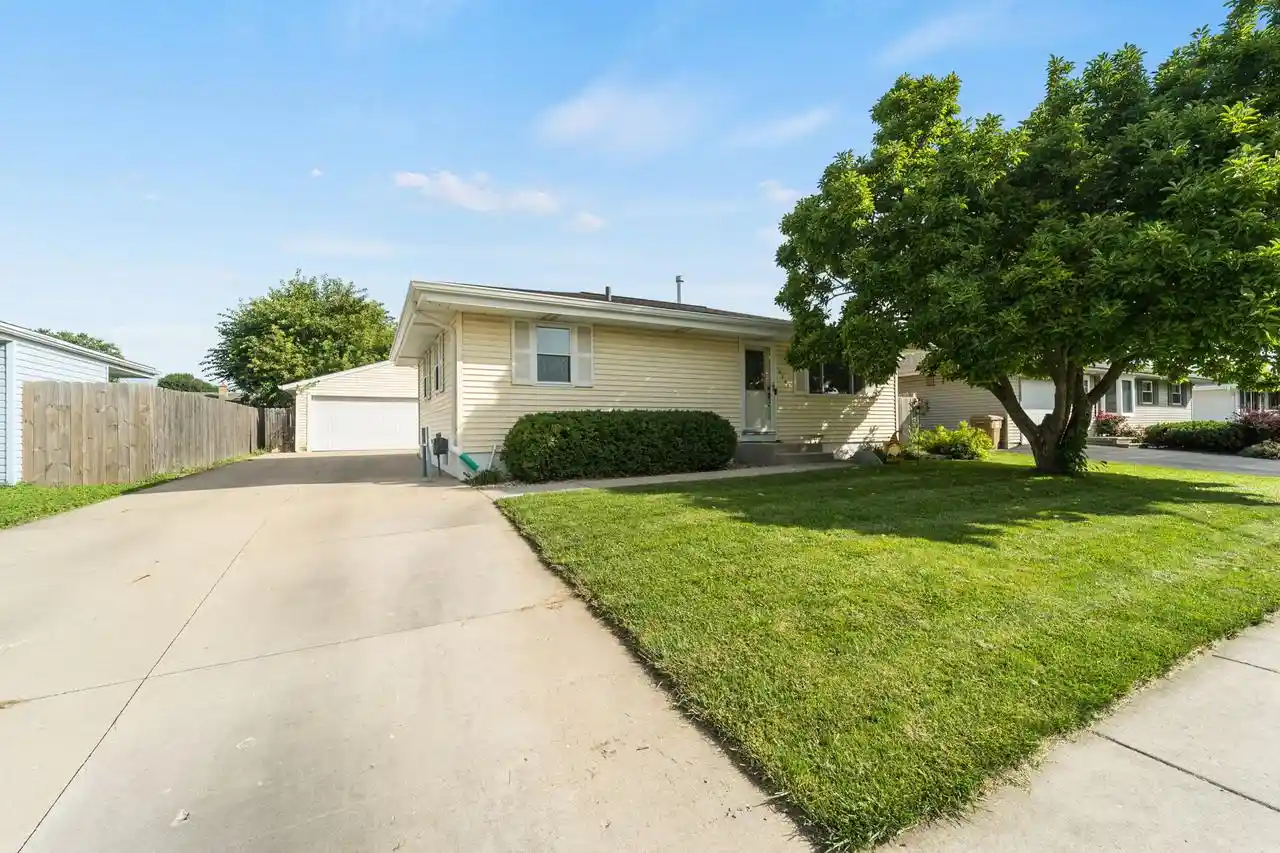Photo 1 of Single family home for sale at 5732 66th Street, Kenosha, WI 53142 | MLS# 1980174 | Listing updated on 2026-09-16