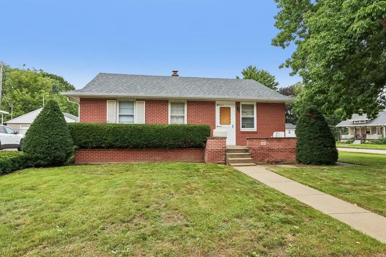 Photo 1 of Single family home for sale at 2606 Eisenhower Dr, Racine, WI 53405 | MLS# 1980185 | Listing updated on 2026-09-21