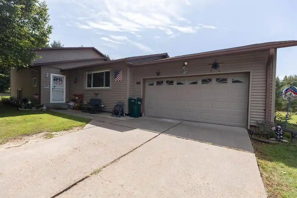Photo 1 of Single family home for sale at 13617 W County Rd C, Black River Falls, WI 54615 | MLS# 1605058 | Listing updated on 2026-09-15