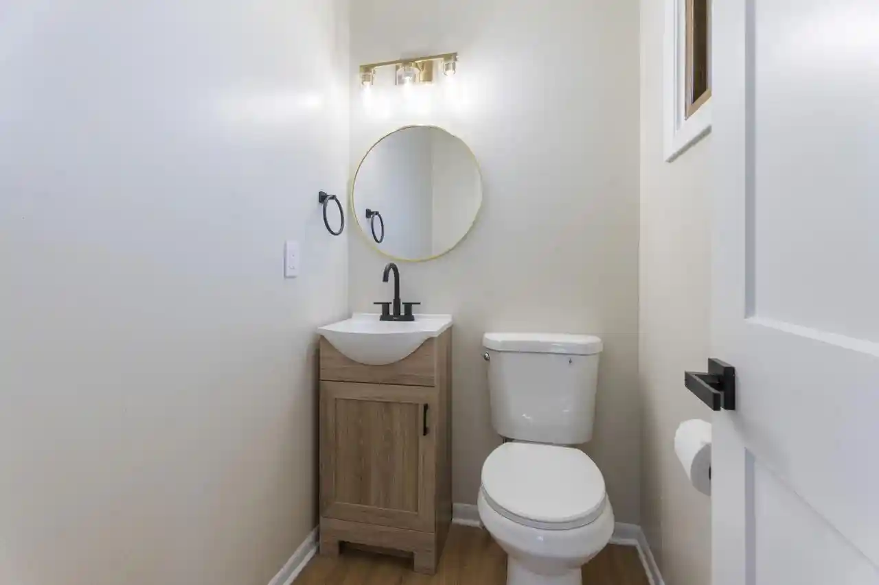 Photo 4 of Single family home for sale at 164 W Uncas Ave, Milwaukee, WI 53207 | MLS# 1980193 | Listing updated on 2026-09-11