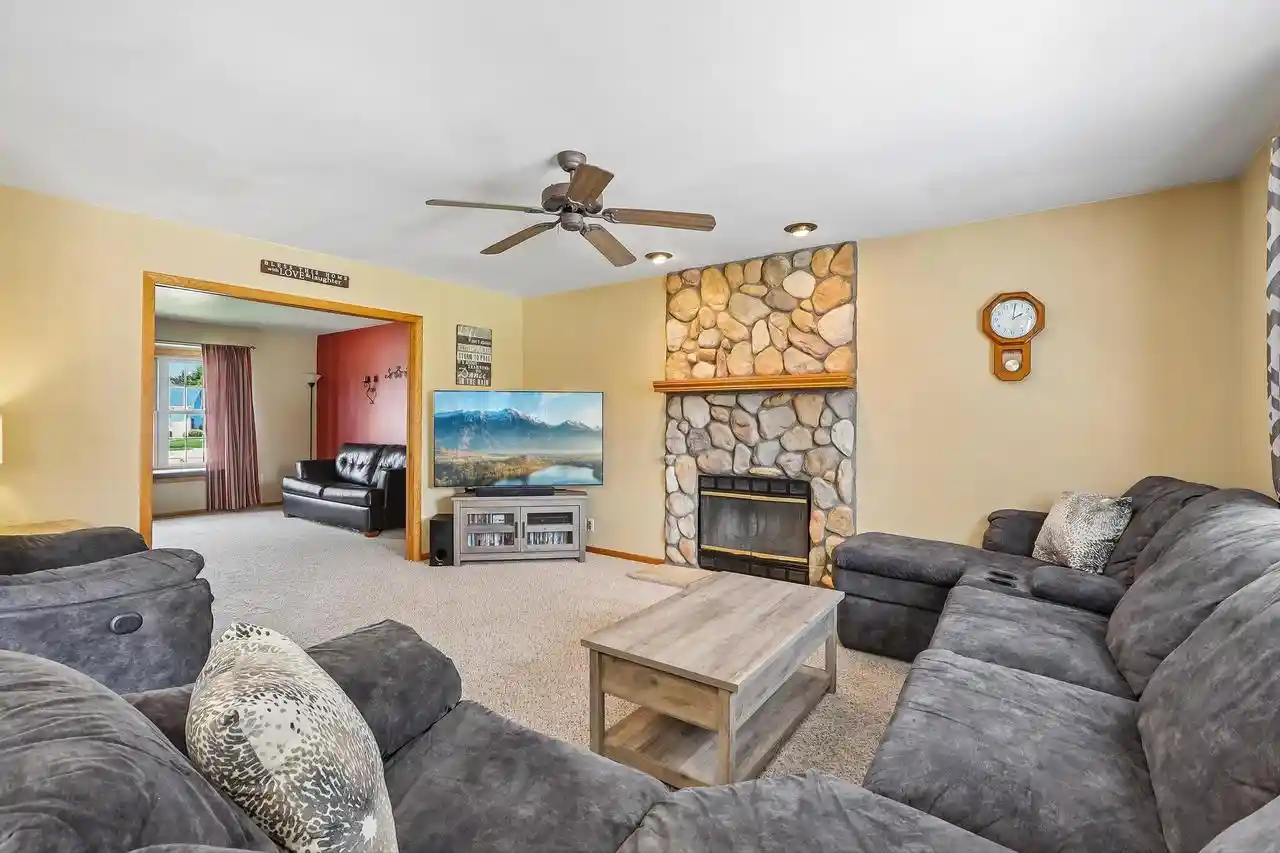 Photo 3 of Sale Pending at N164w21241 Dunbar Ct, Jackson, WI 53037 | MLS# 1980194 | Listing updated on 2026-09-23