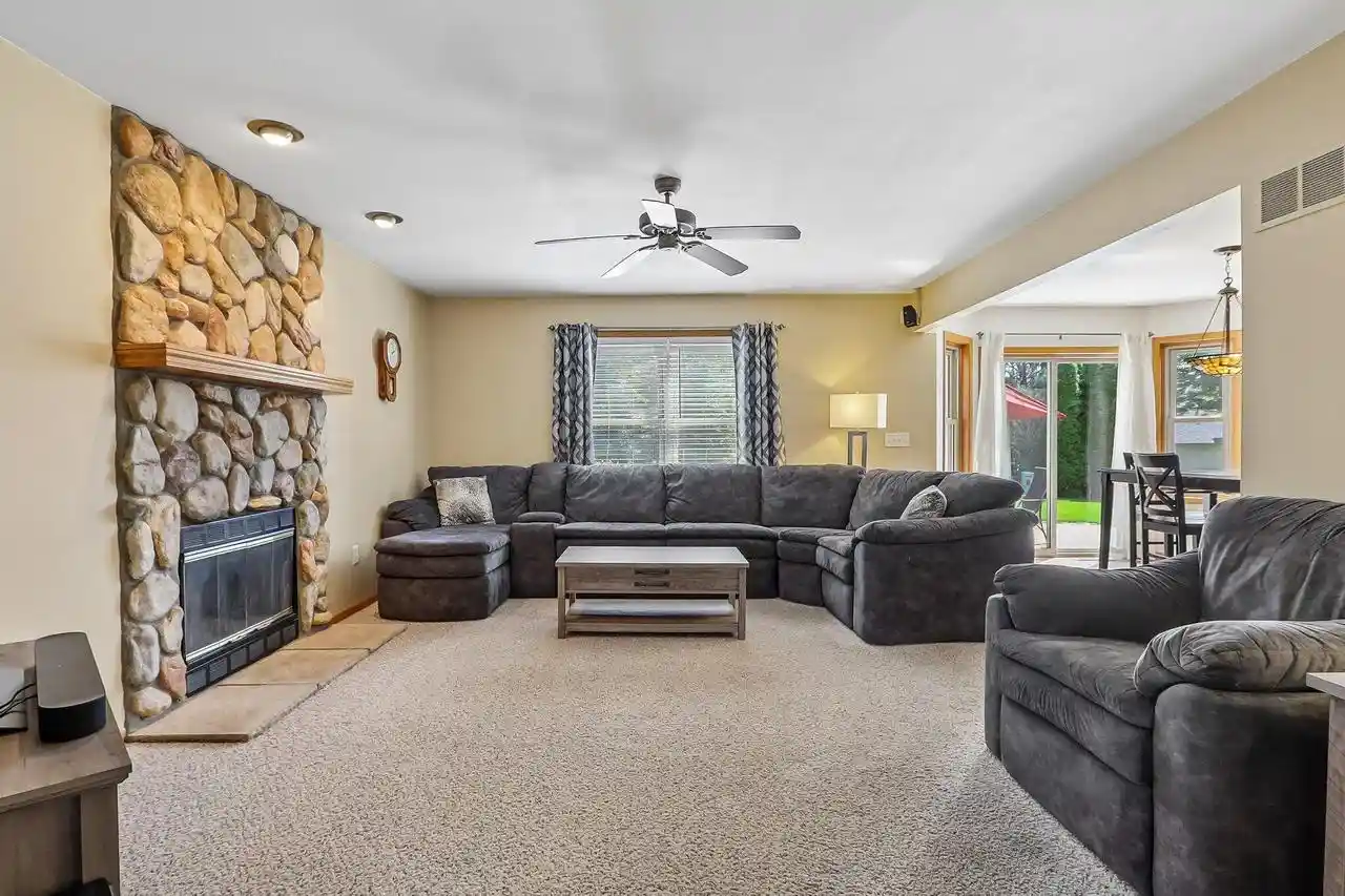 Photo 4 of Sale Pending at N164w21241 Dunbar Ct, Jackson, WI 53037 | MLS# 1980194 | Listing updated on 2026-09-23