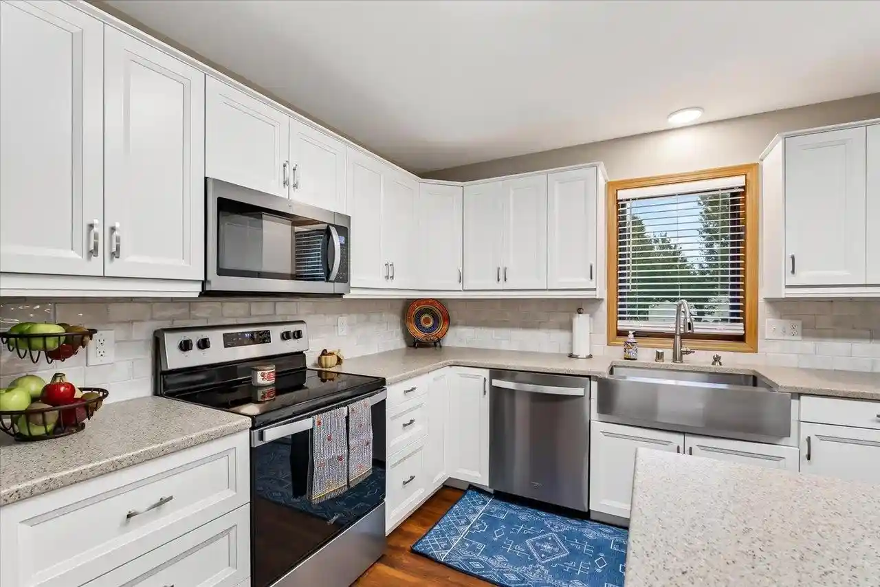Photo 2 of Single family home for sale at 509 Meadow View Ln, Deforest, WI 53532 | MLS# 2032454 | Listing updated on 2026-09-18