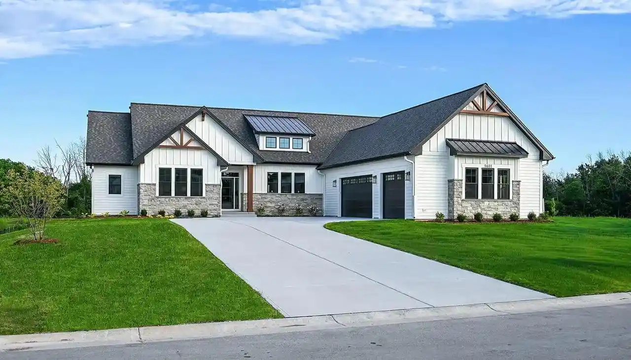 Photo 1 of Single family home for sale at 9401 W Huntington Dr, Mequon, WI 53097 | MLS# 1980199 | Listing updated on 2026-09-11