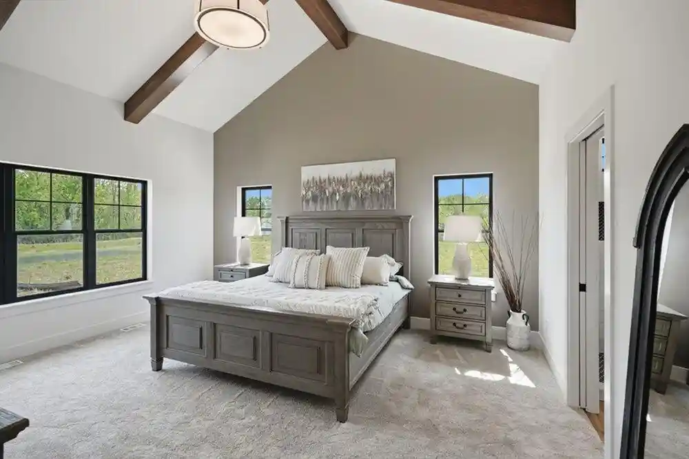 Photo 4 of Single family home for sale at 9401 W Huntington Dr, Mequon, WI 53097 | MLS# 1980199 | Listing updated on 2026-09-11