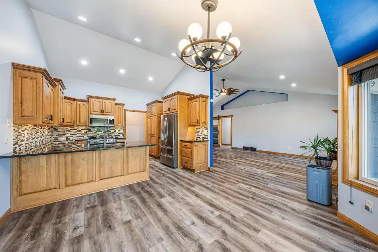 Photo 3 of Single family home for sale at 1549 Belle Plane Cir, Green Bay, WI 54313 | MLS# 50332437 | Listing updated on 2026-09-21