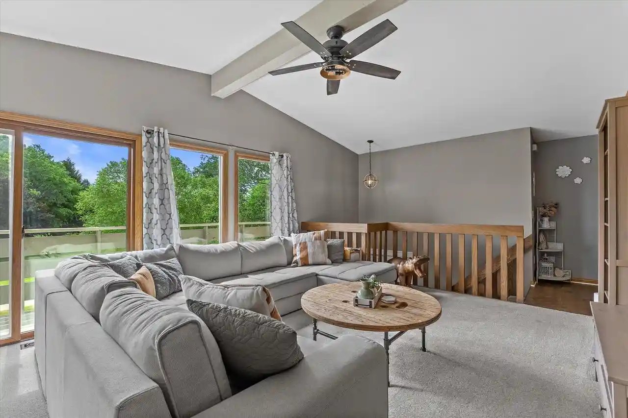 Photo 4 of Single family home for sale at W290s2811 Carmarthen Dr, Waukesha, WI 53188 | MLS# 1980201 | Listing updated on 2026-09-21