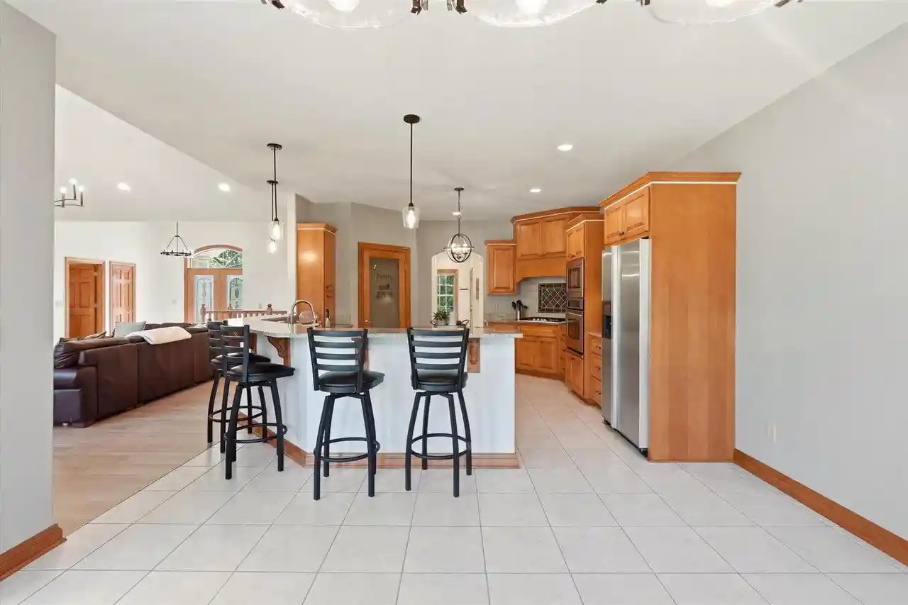 Photo 2 of Single family home for sale at 363 Sunshine Dr, Hartland, WI 53029 | MLS# 1980209 | Listing updated on 2026-09-18