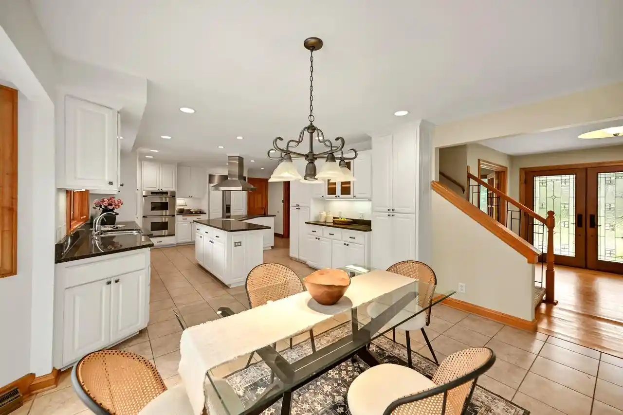 Photo 3 of Single family home for sale at 7550 N Pheasant Ln, Milwaukee, WI 53217 | MLS# 1980210 | Listing updated on 2026-09-17