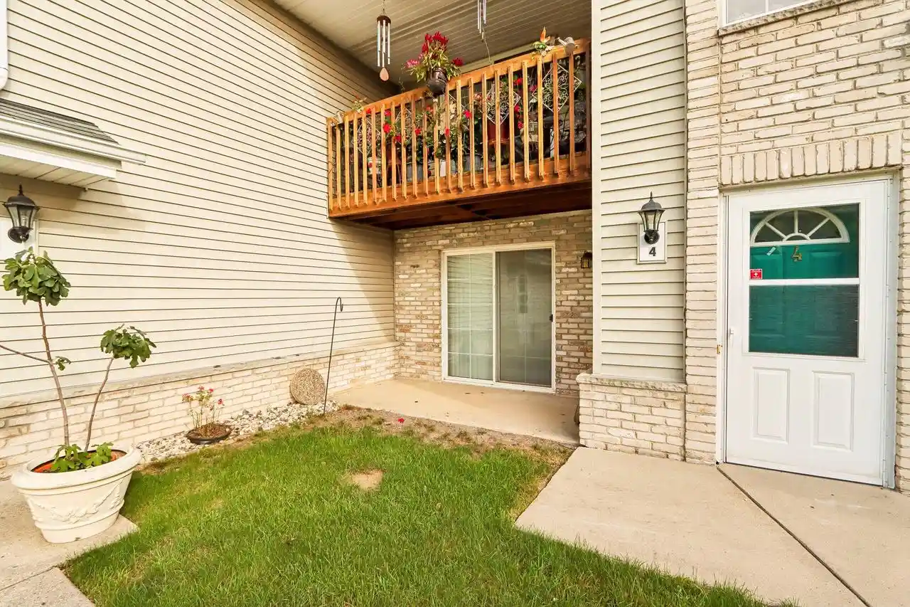 Photo 1 of Condo for sale at 6155 S Creekside Dr #4, Cudahy, WI 53110 | MLS# 1980217 | Listing updated on 2026-09-14