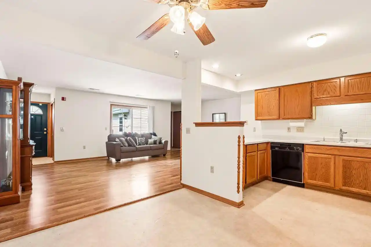 Photo 3 of Condo for sale at 6155 S Creekside Dr #4, Cudahy, WI 53110 | MLS# 1980217 | Listing updated on 2026-09-14