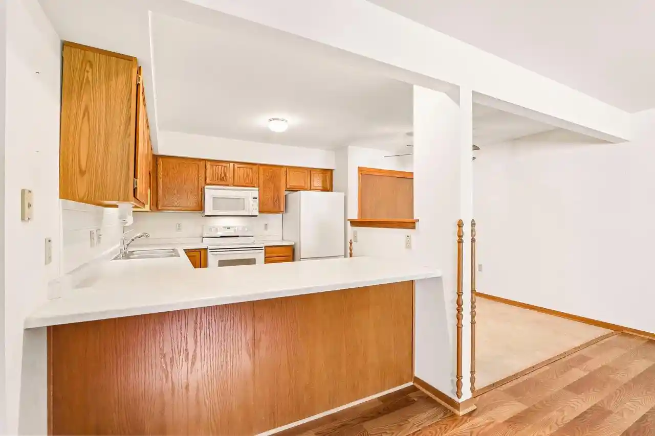Listing Photo 33 - Condo for sale in 6155 S Creekside Dr located at 6155 S Creekside Dr, Cudahy, WI 53110 - Unit 6155 S Creekside Dr