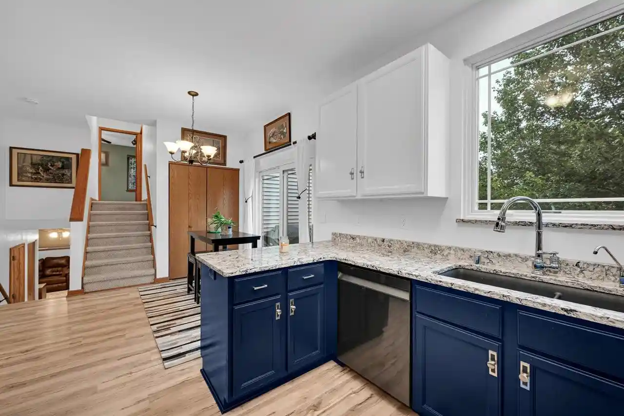 Photo 4 of Single family home for sale at 302 Hawthorne Dr, Eagle, WI 53119 | MLS# 1980215 | Listing updated on 2026-09-13