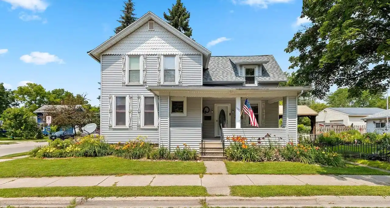 Photo 1 of Single family home for sale at 903 Chicago St, De Pere, WI 54115 | MLS# 50332528 | Listing updated on 2026-09-14