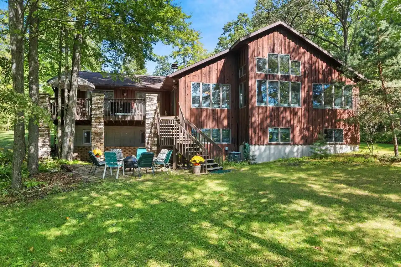 Photo 1 of Single family home for sale at W5125 Lulu Lake Dr, Shawano, WI 54166 | MLS# 50332518 | Listing updated on 2026-09-11