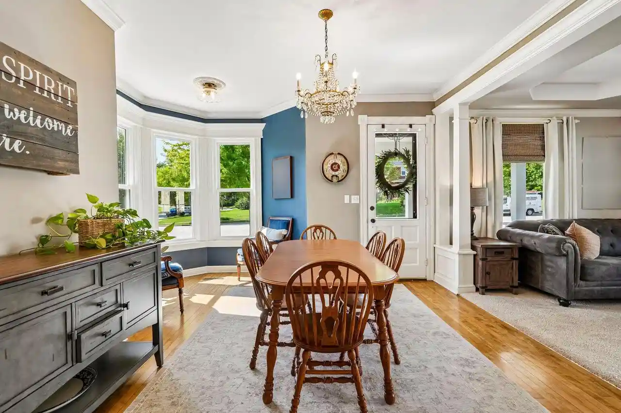 Photo 4 of Single family home for sale at 910 N Wisconsin St, Port Washington, WI 53074 | MLS# 1980231 | Listing updated on 2026-10-02