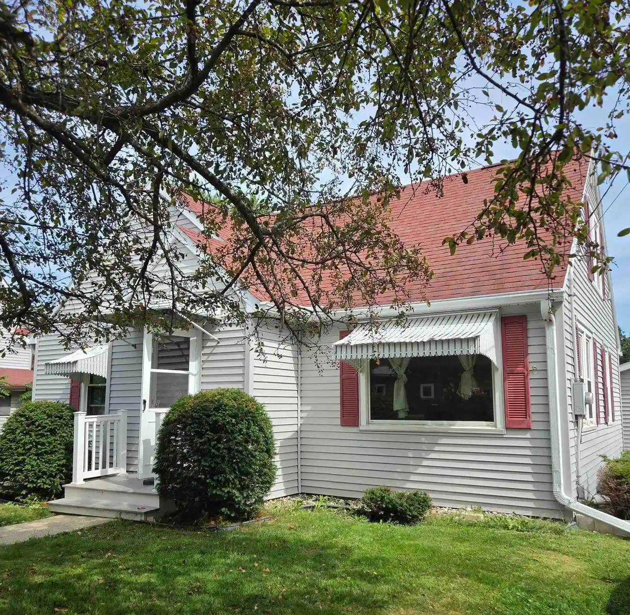 Photo 1 of Single family home for sale at 728 Hillsbourgh Ave, Hillsboro, WI 54634 | MLS# 2032464 | Listing updated on 2026-10-04