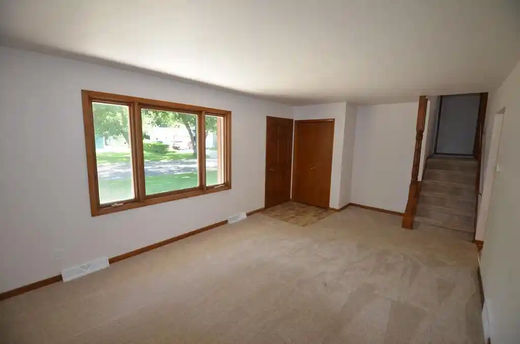 Photo 4 of Single family home for sale at 442 S Buckingham Blvd, Whitewater, WI 53190 | MLS# 1980241 | Listing updated on 2026-09-14