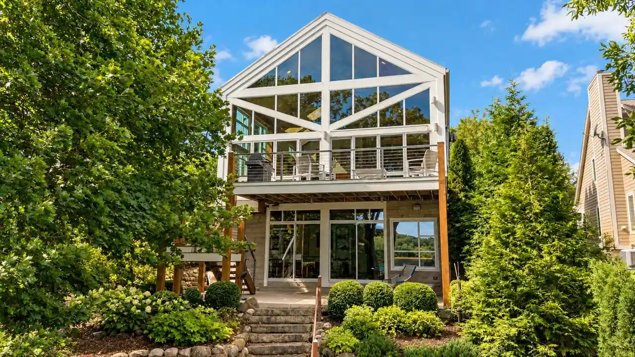 Photo 1 of Single family home for sale at 4982 Lake Dr, West Bend, WI 53095 | MLS# 1980245 | Listing updated on 2026-09-18
