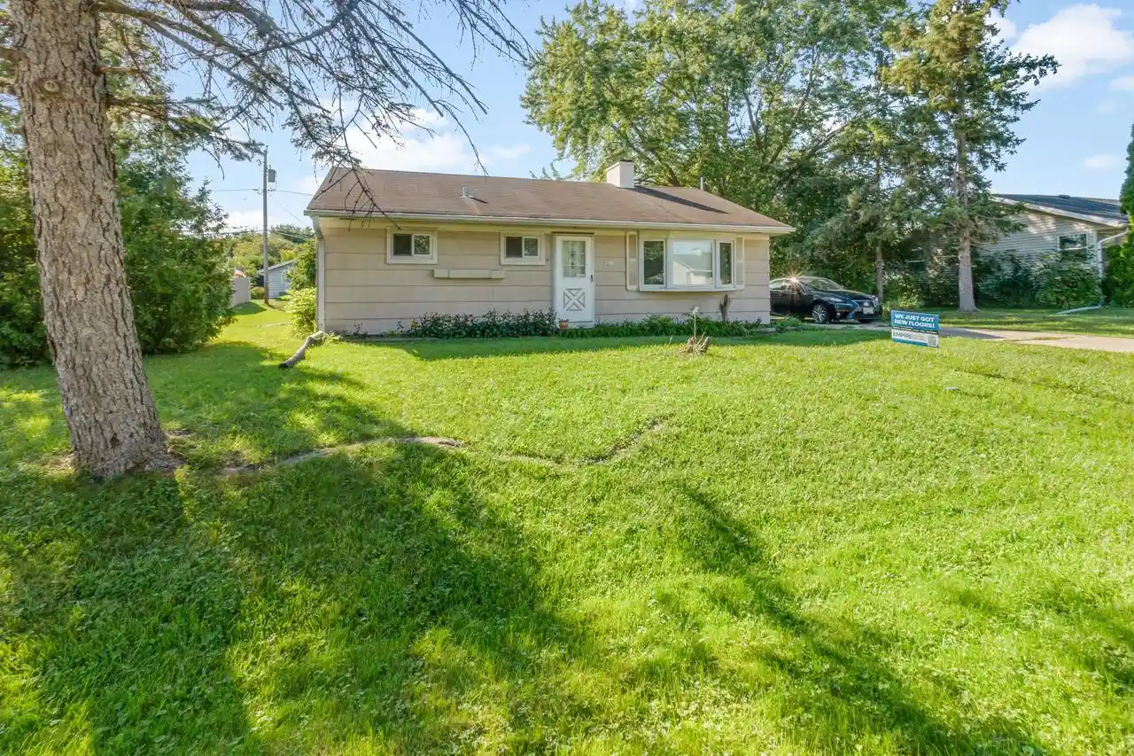 Photo 1 of Single family home for sale at 7227 S 37 Place, Franklin, WI 53132 | MLS# 1980247 | Listing updated on 2026-09-23