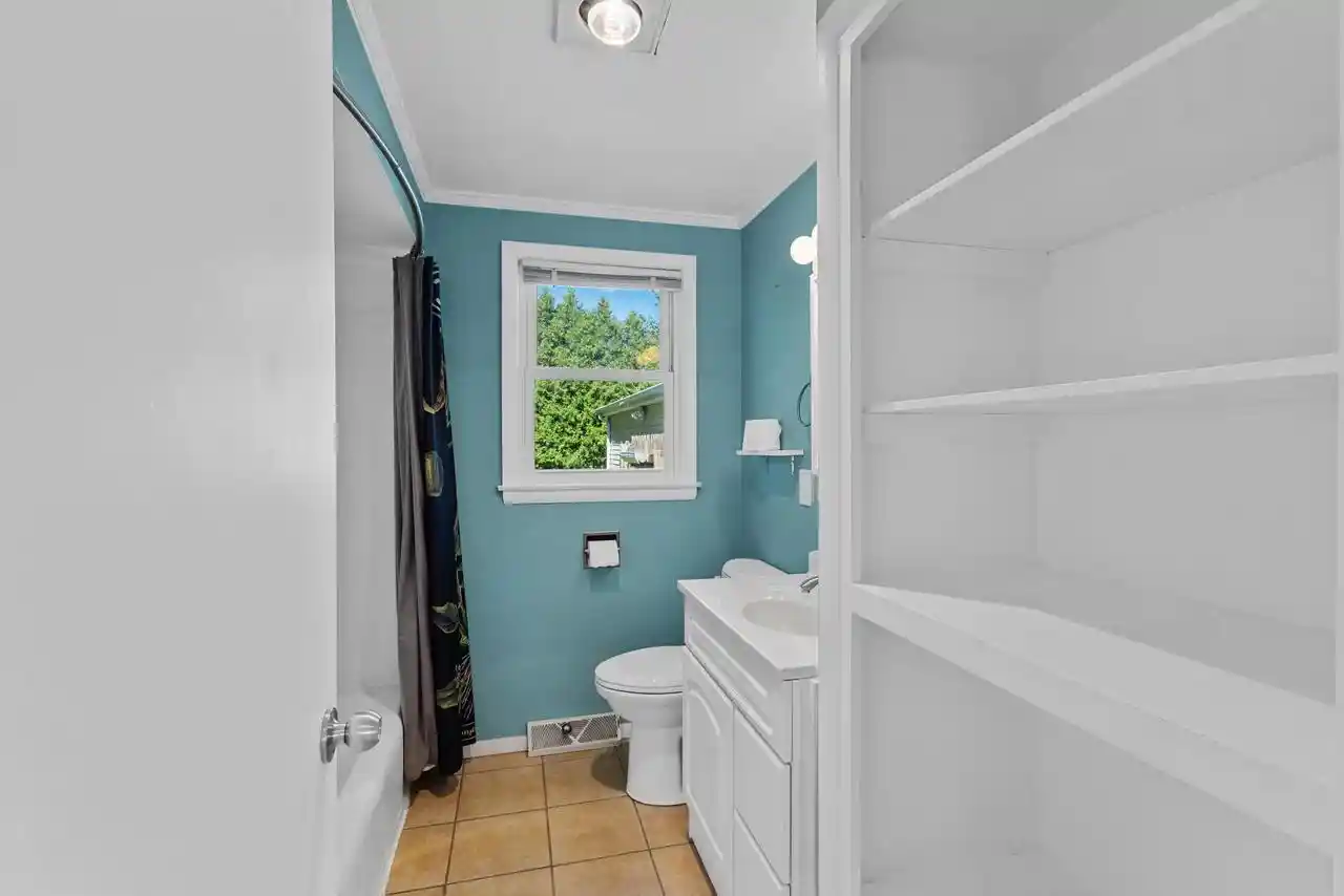 Photo 2 of Single family home for sale at 1242 Lore Ln, Green Bay, WI 54303 | MLS# 50332529 | Listing updated on 2026-09-18