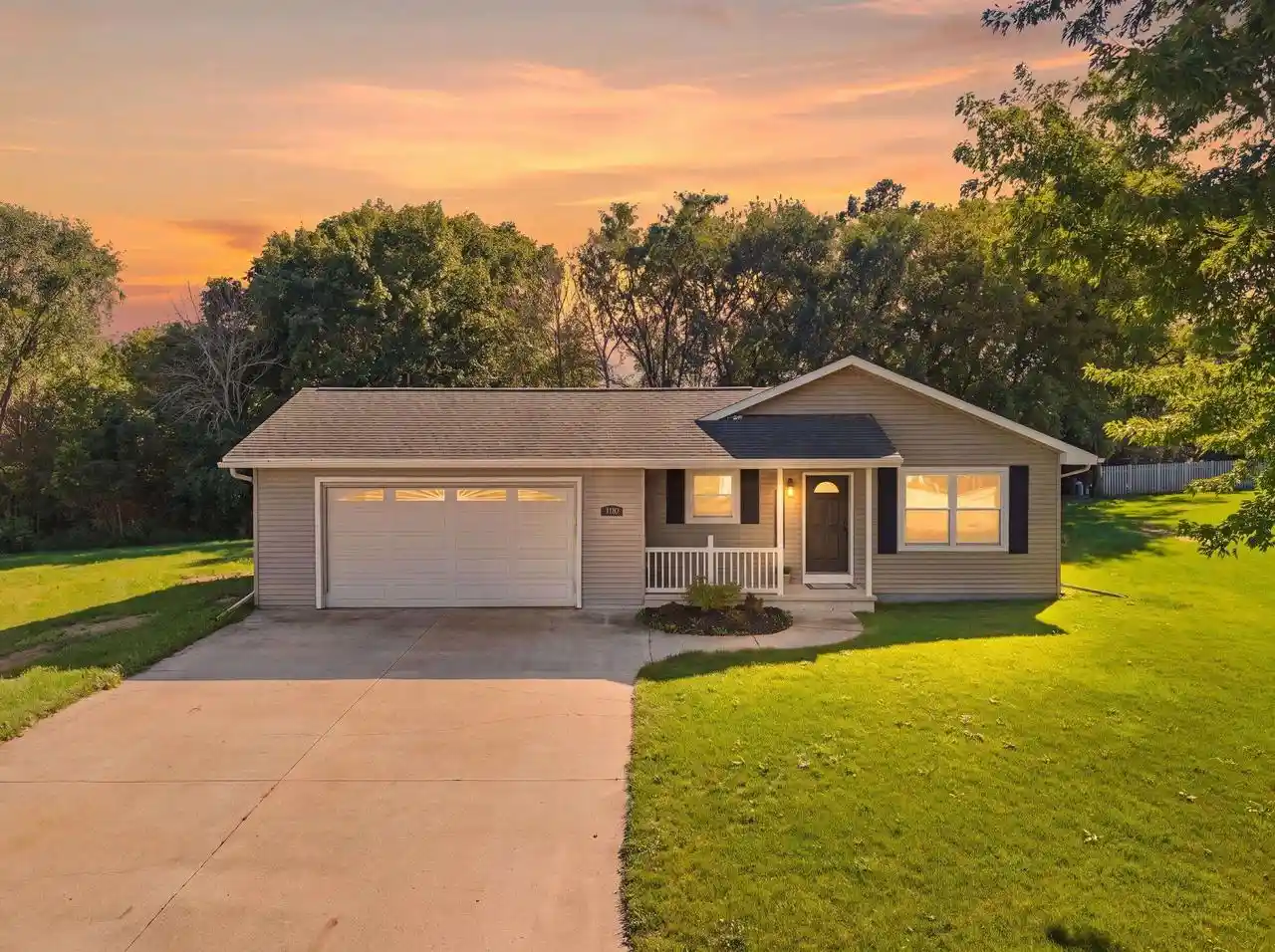 Photo 1 of Single family home for sale at 1136 Mistletoe Ln, Winneconne, WI 54986 | MLS# 50332541 | Listing updated on 2026-09-11