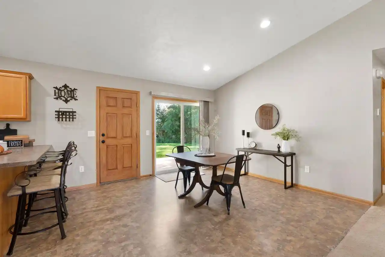 Photo 4 of Single family home for sale at 1136 Mistletoe Ln, Winneconne, WI 54986 | MLS# 50332541 | Listing updated on 2026-09-11