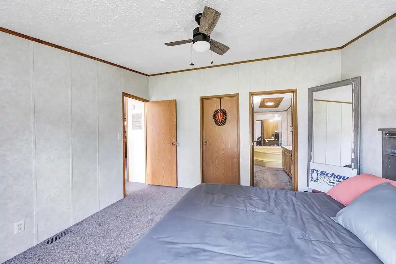 Photo 3 of Single family home for sale at 271 W Main St, Mishicot, WI 54228 | MLS# 50332545 | Listing updated on 2026-09-11
