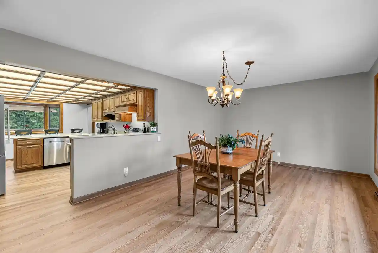 Photo 3 of Single family home for sale at 1123 Lake Shore Rd, Grafton, WI 53024 | MLS# 1980261 | Listing updated on 2026-09-12