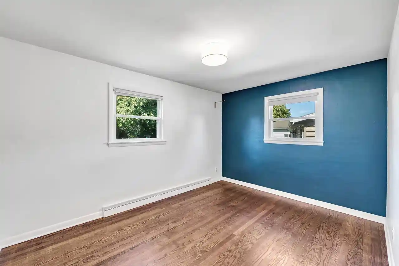 Photo 3 of Single family home for sale at 975 Coppens Rd, Green Bay, WI 54303 | MLS# 50332556 | Listing updated on 2026-09-16