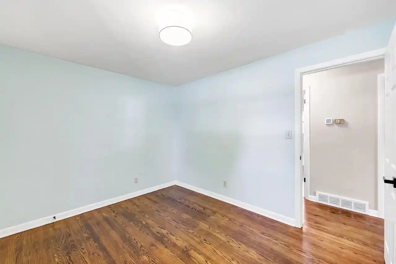 Photo 3 of Single family home for sale at 975 Coppens Rd, Green Bay, WI 54303 | MLS# 50332556 | Listing updated on 2026-09-16