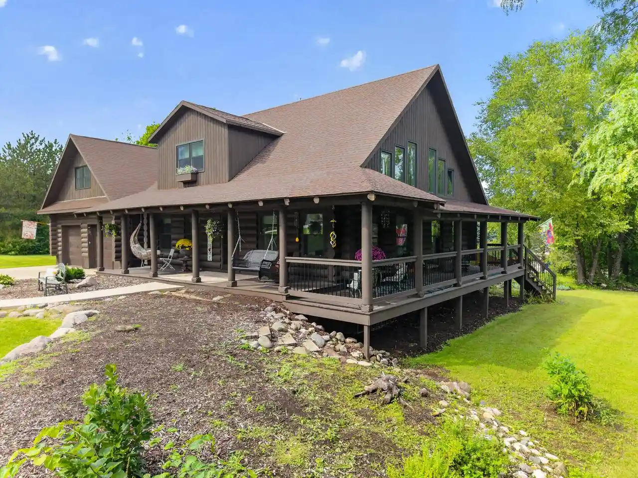 Photo 3 of Single family home for sale at 5280 Augustine Pointe Ct, Colgate, WI 53017 | MLS# 1980268 | Listing updated on 2026-09-21