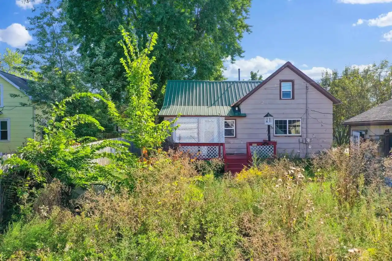 Photo 4 of Single family home for sale at 324 N Sidney St, Kimberly, WI 54136 | MLS# 50332552 | Listing updated on 2026-09-19